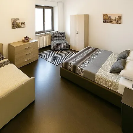 Lucini Ai Portici,parcheggio Privato,due Minuti Dal Bernina Express * Tirano