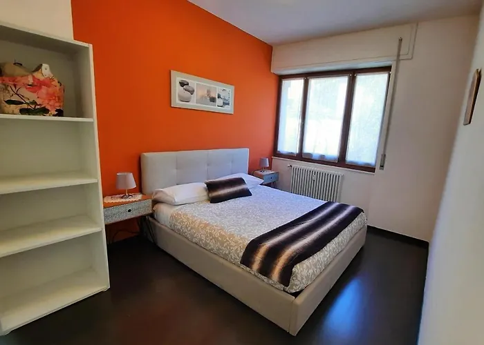 Apartment Lucini Ai Portici,parcheggio Privato,due Minuti Dal Bernina Express Tirano